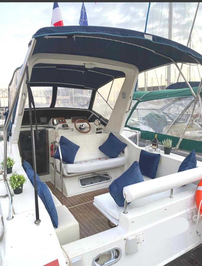 El Barco De Las Fiestas Sant Adria de Besos Εξωτερικό φωτογραφία